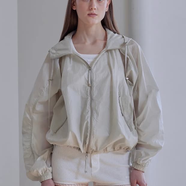 애프터아워즈 바람막이 LIGHT SHIRRING WINDBREAKER