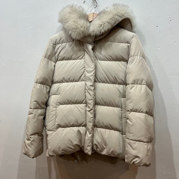 온앤온 구스다운 사가 폭스퍼 패딩