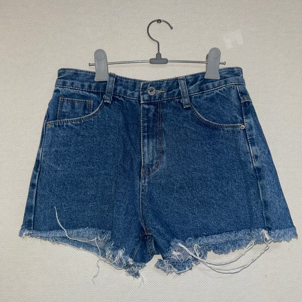이런 기본 청바지는 없으면 쟁여.