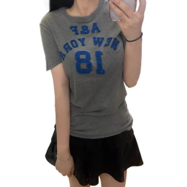 아베크롬비 블루 패치 그레이 반팔 티셔츠