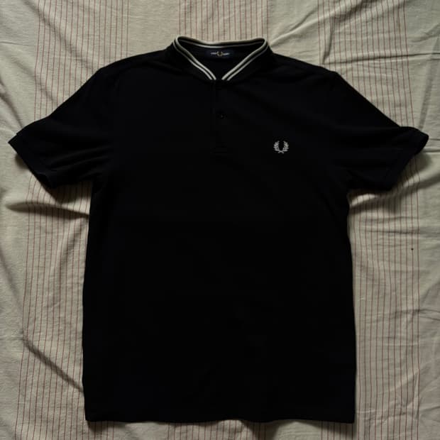 Fred perry 봄버 넥 카라티