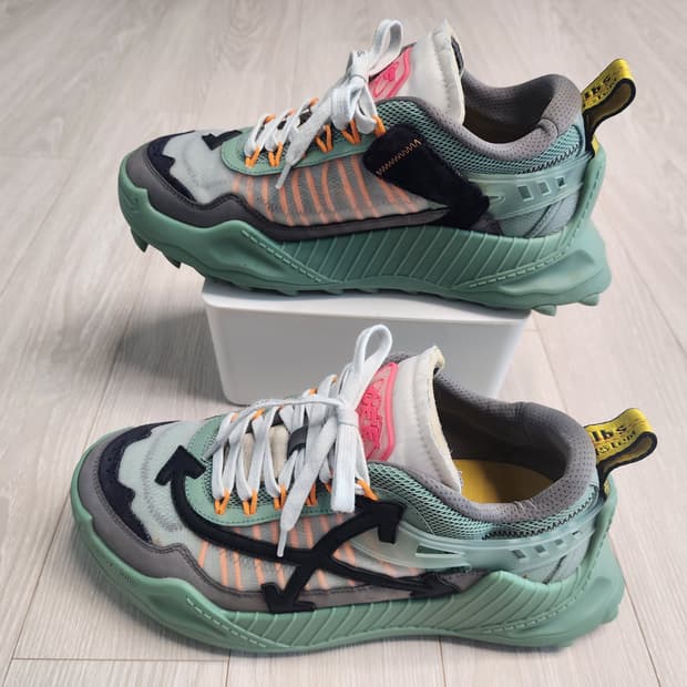 오프화이트 오드시 1000