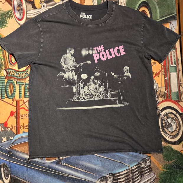 더폴리스 밴드 티셔츠