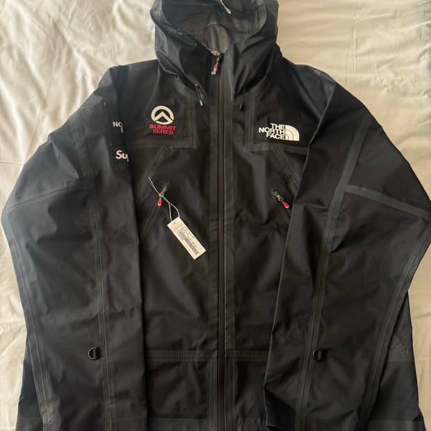 슈프림 노스페이스 테이프심 서밋자켓 새상품 L