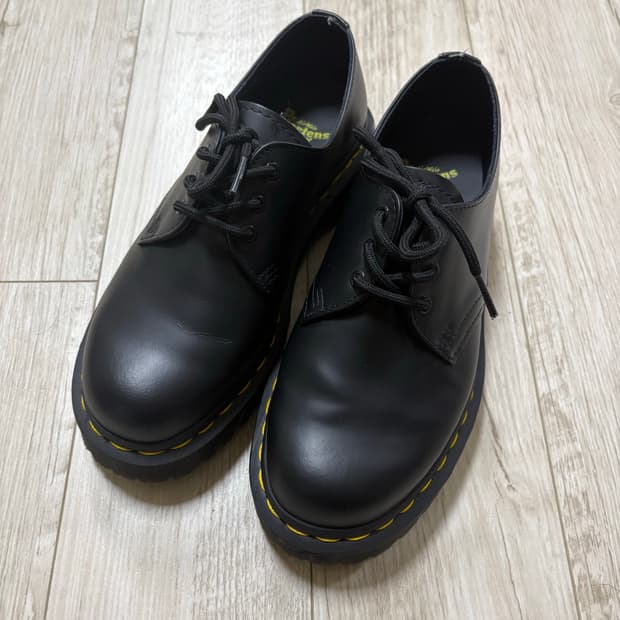 닥터마틴 1461 3홀 벡스 240