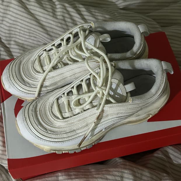 나이키 에어맥스97 트리플화이트 240s