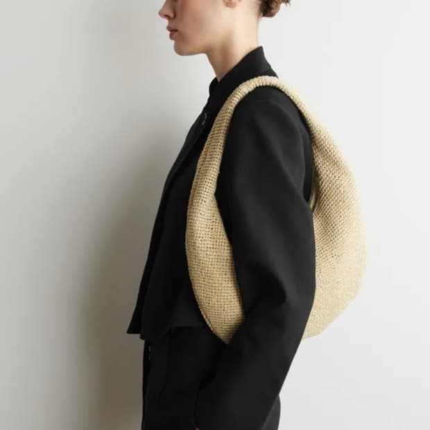 코스 니트 핸드백