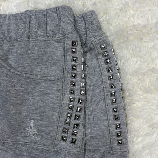 Hysteric glamour 스터드 해골 반바지