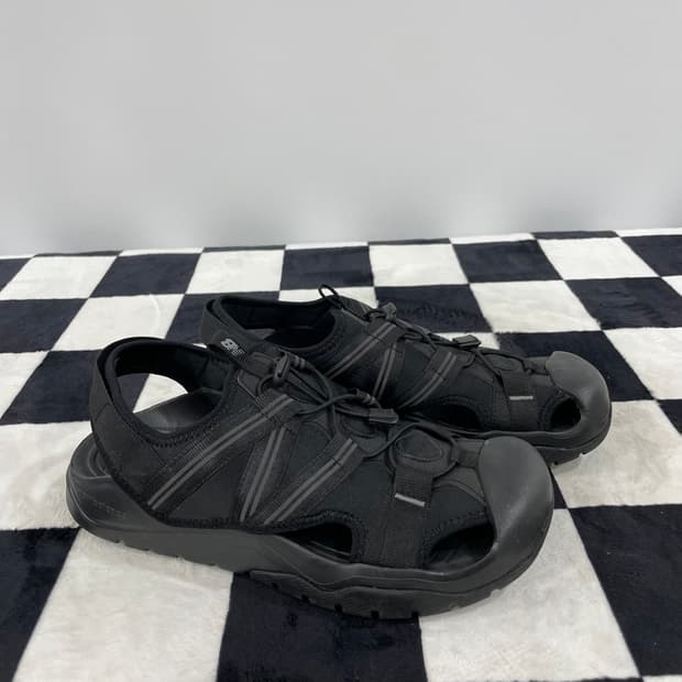 뉴발란스 코브 샌들 270mm