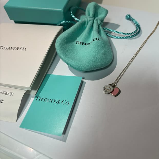 티파니앤코 핑크 더블하트 팬던트 목걸이 새제품
