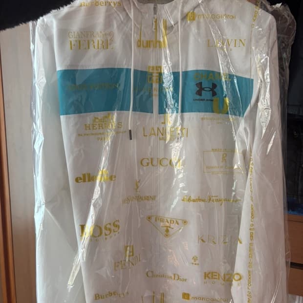 언더아머 바람막이 L