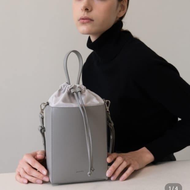 뮤니에 큐브백 블랙 (크로스,토트 가능)