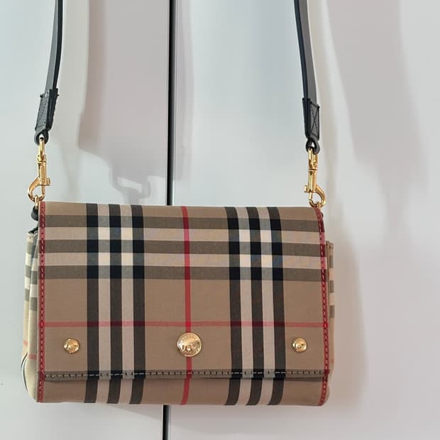 버버리 체크 크로스백