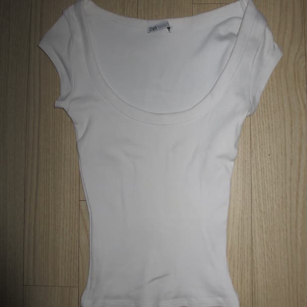 자라 Zara 화이트 반팔 티셔츠