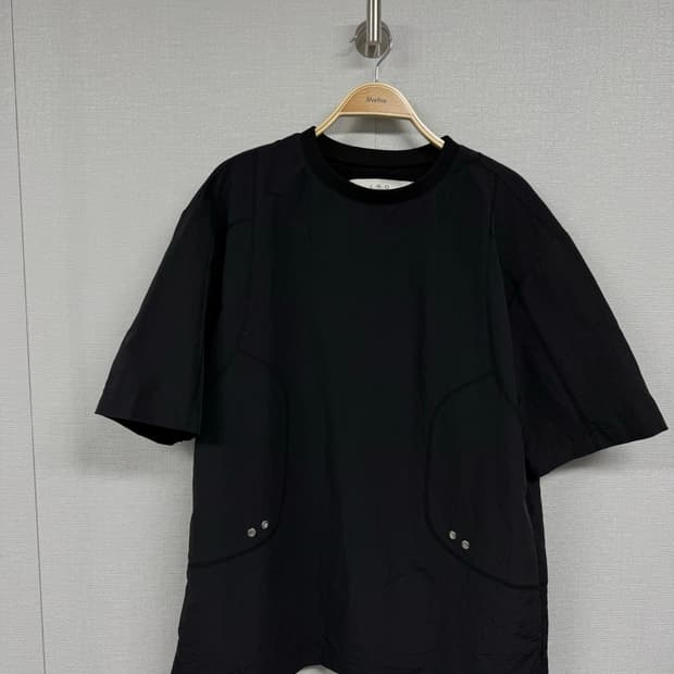 이로 반팔 티셔츠