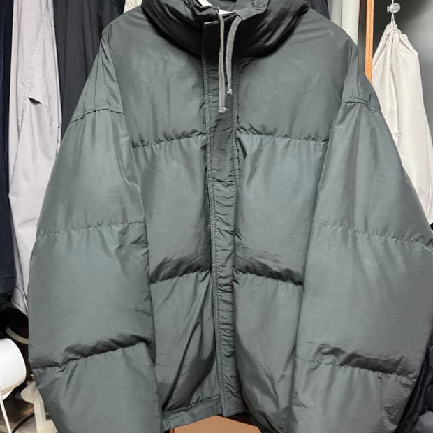 피어오브갓 에센셜 푸퍼자켓