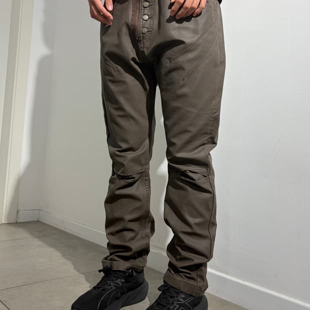 Tornado mart 토네이도 마트 버튼 디테일 팬츠 