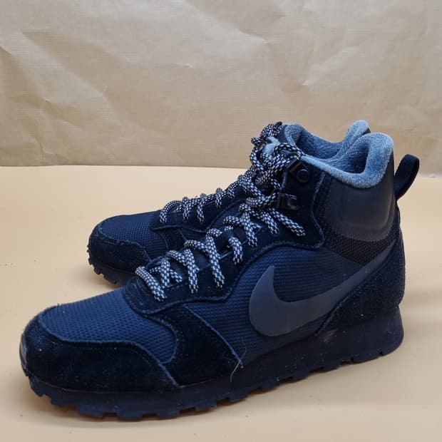 나이키 MD. 러너2 여성미드235 