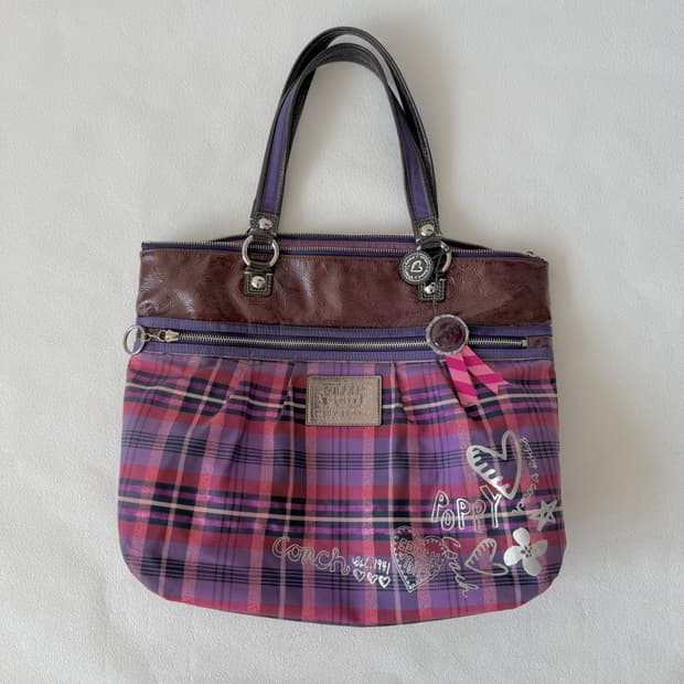 코치(Coach) 체크 토트백(내부 로고 갈라짐)