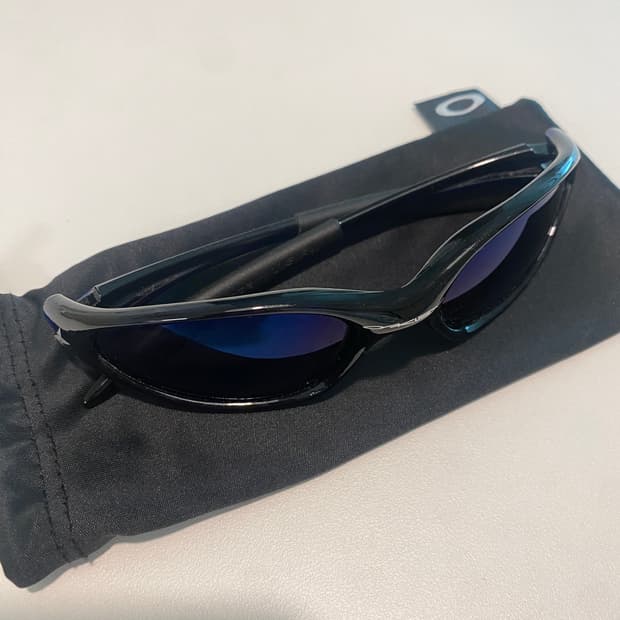 오클리 미뉴트 1.0 슈팅스타 선글라스