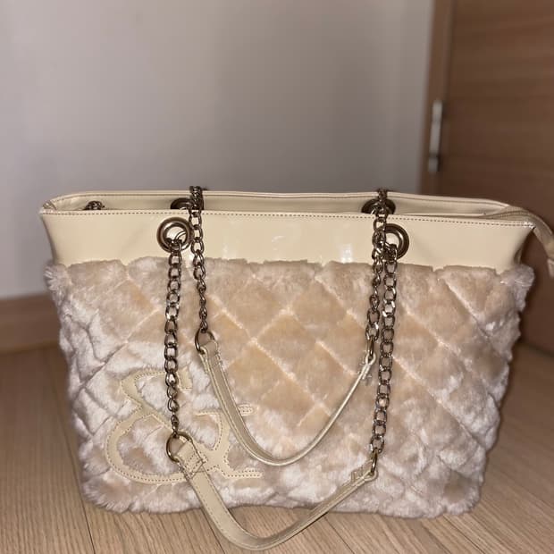 핑키앤다이안 크림 갸루 퍼 숄더 체인백 (대장)