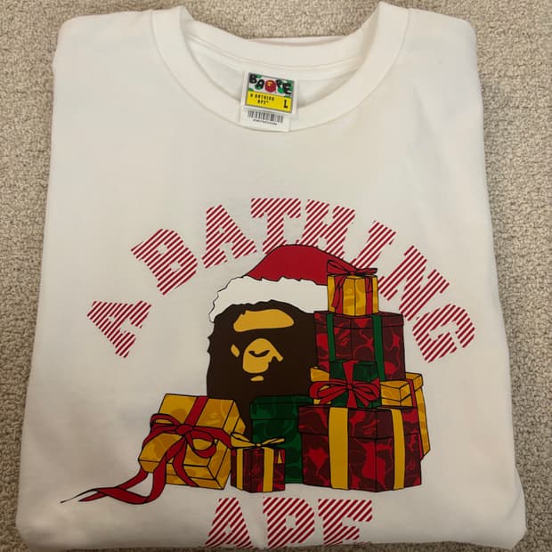 (새상품)Bape 베이프 프레젠트 박스 콜리지 티셔츠