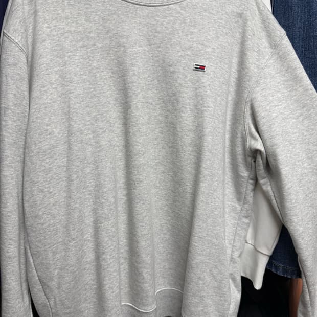 타미진스 스웨트 티셔츠