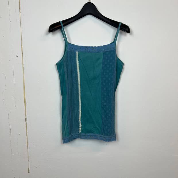 T104 JPN 모리/러블리/펑크/Y2K 레이스 민소매 M