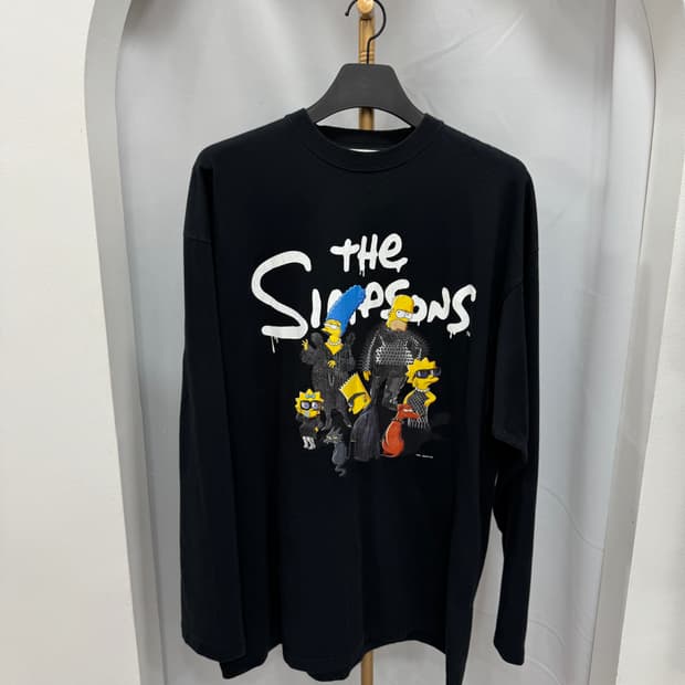 발렌시아가 심슨 롱슬리브 티셔츠 2사이즈 