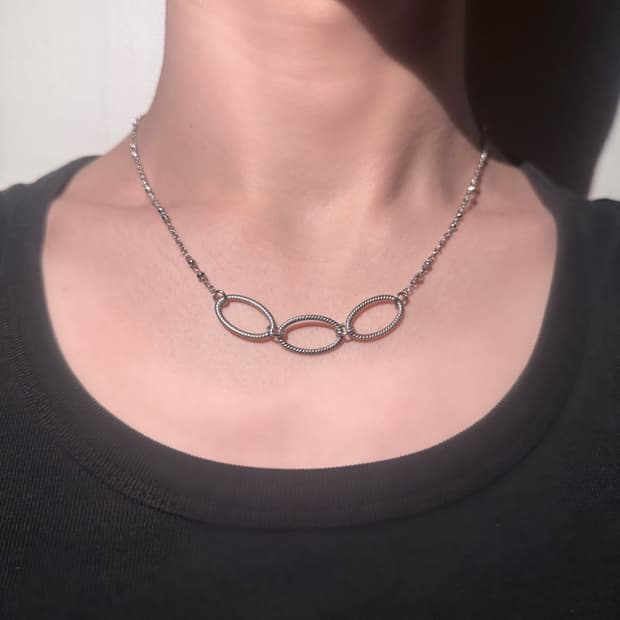 O3 necklace 목걸이