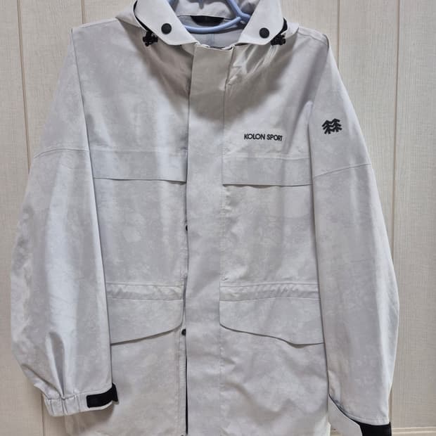 코오롱스포츠의 기능성 자켓