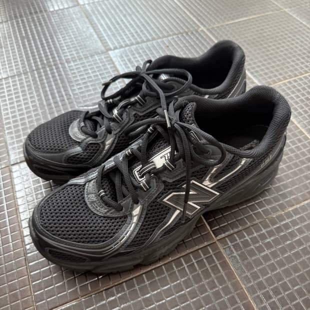 뉴발란스 740v2 블랙 실버 메탈릭