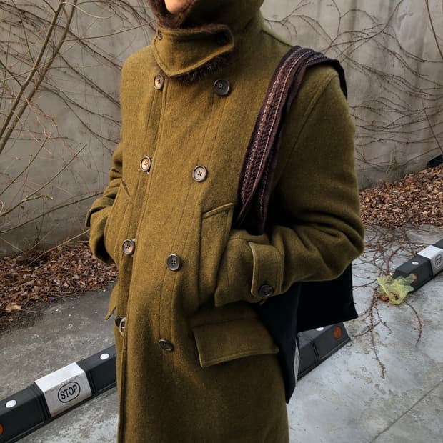 엔지니어드 가먼츠 올리브 울 매키노 코트