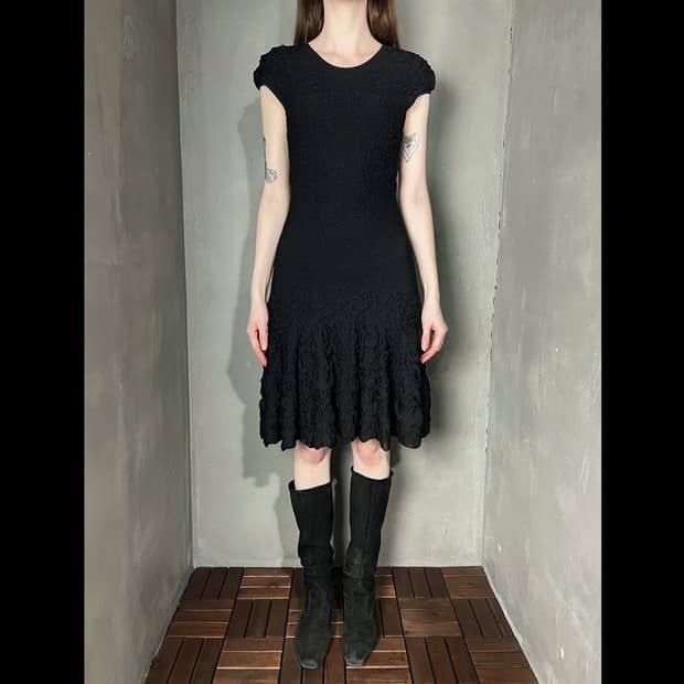 알렉산더 맥퀸 버블 자카드 니트 드레스