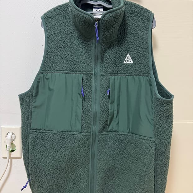 나이키 acg 아크틱 울프 베스트 그린 L