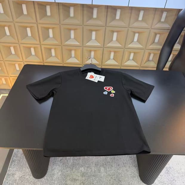 플레이 꼼데가르송 레드 하트 티셔츠 블랙 L