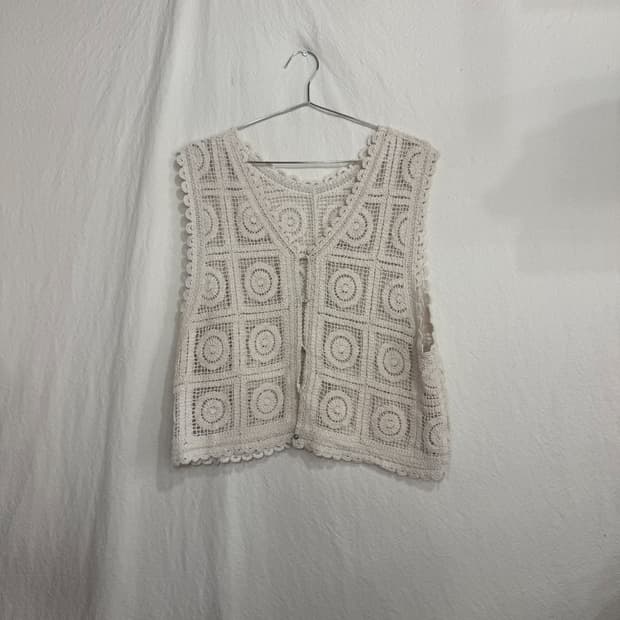 JP 빈티지 펀칭 뜨개 베스트