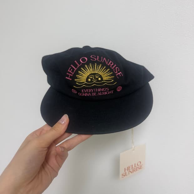 헬로선라이즈 캡