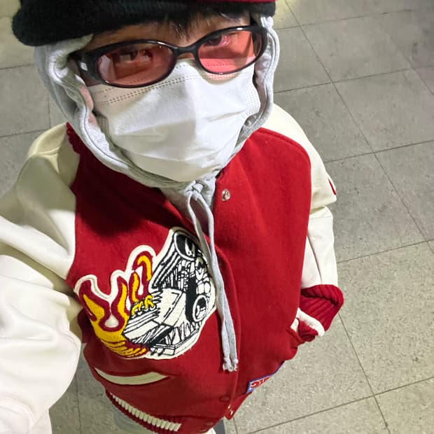 히스테릭 글래머 바시티 자켓
