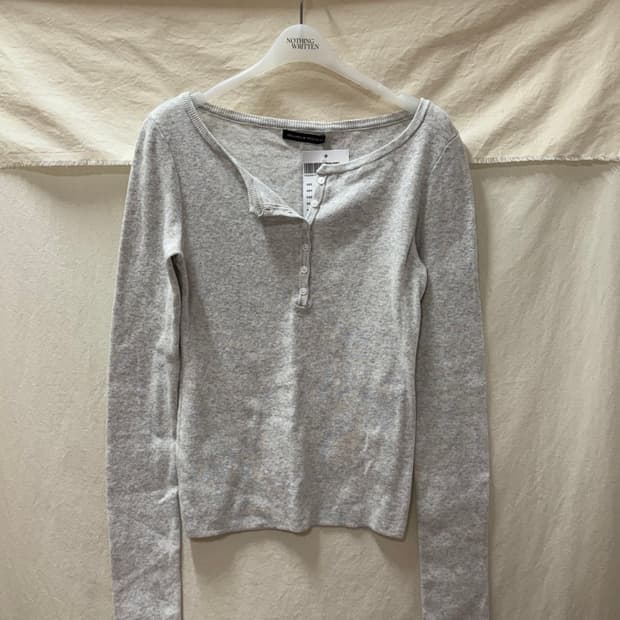 브랜디멜빌 니트 단추티