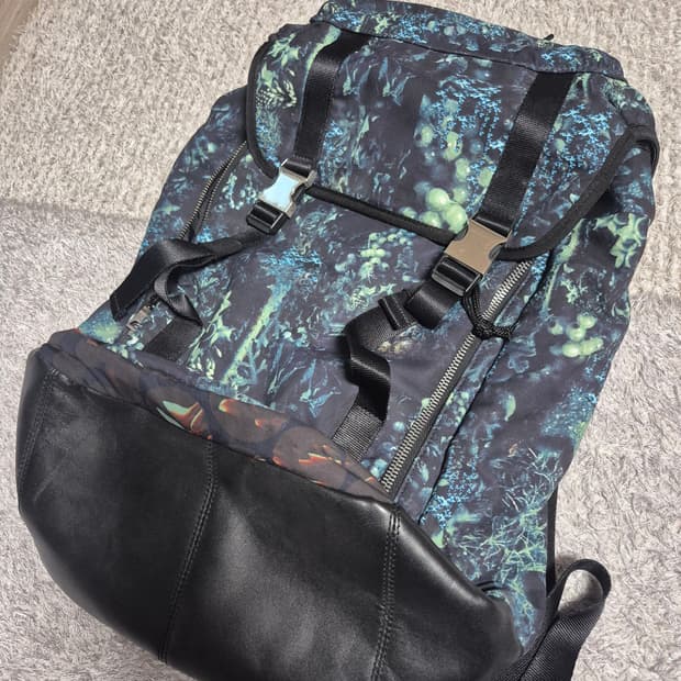 솔리드옴므백팩 노트북백팩