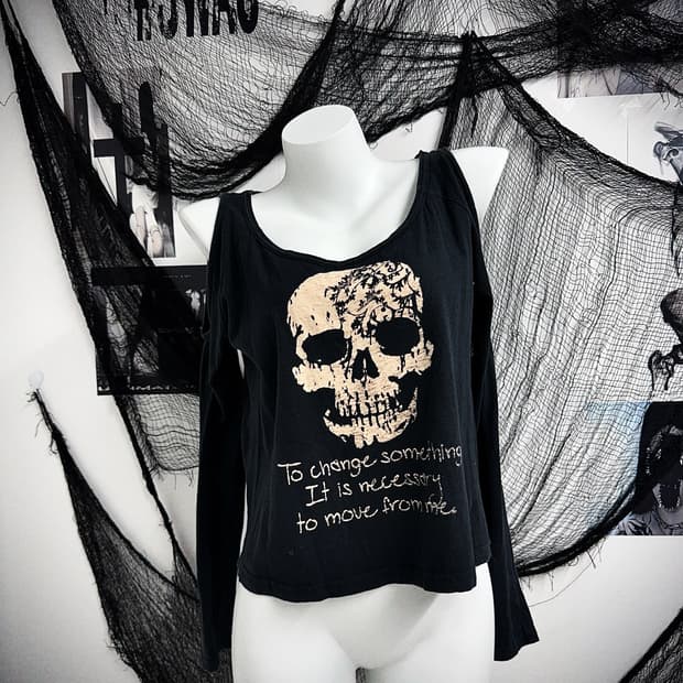 00s punk shoulder detail longsleeve