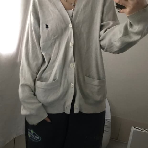 폴로 연그레이 가디건