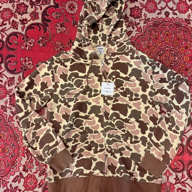 Lifemax Camo Zip-up Hoodie