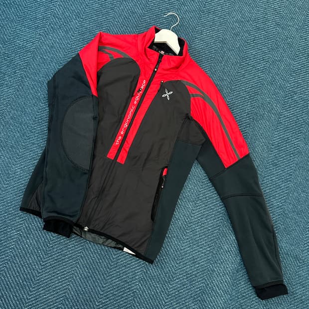 [M] 몬츄라 자켓