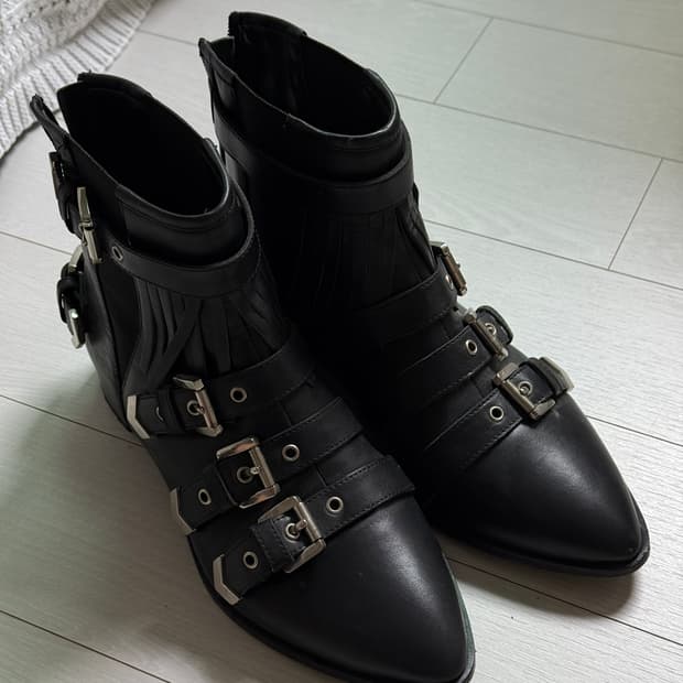 MSGM 블랙 버클 부츠 37 240