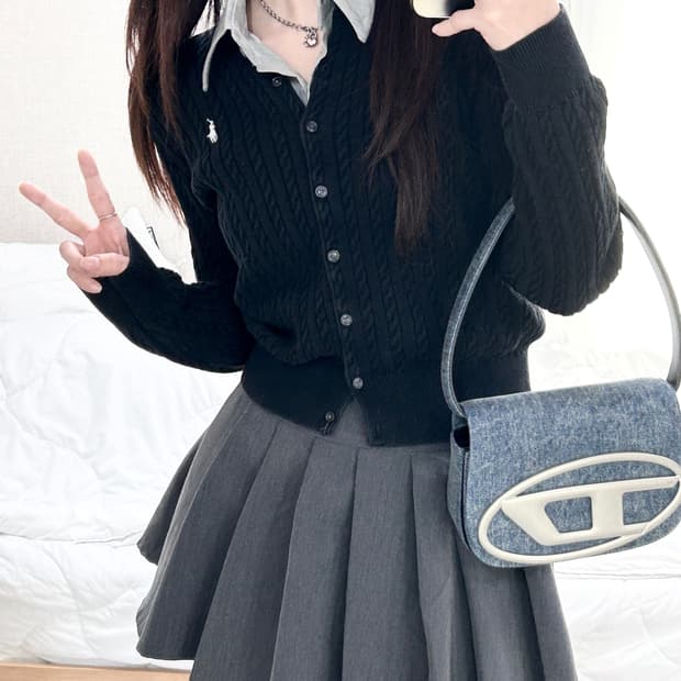 폴로 신형 화이트포니 블랙 케이블 가디건