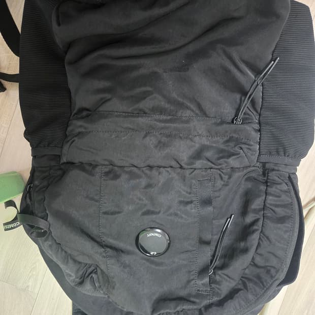 CP 컴퍼니 나일론 B렌즈 백팩 블랙