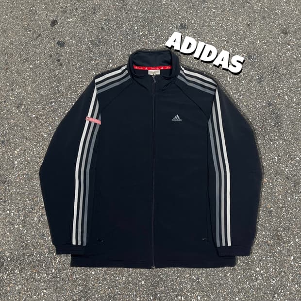 아디다스 블랙 바람막이