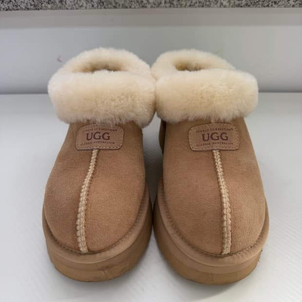 정품) UGG 어그부츠 브라운 260